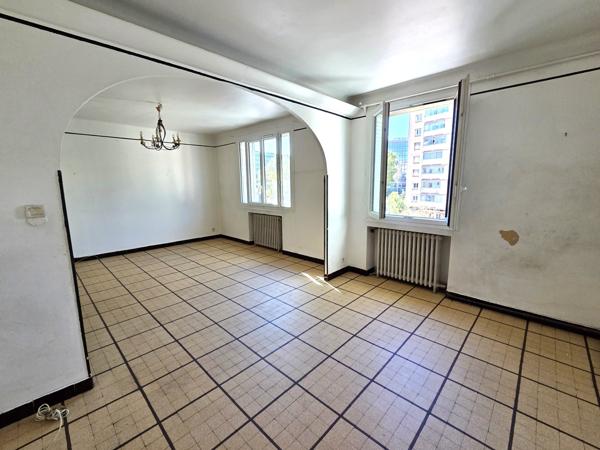 Appartement T5 -Spécial investisseurs