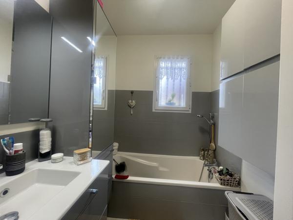 PAVILLON DE PLAIN PIED - MIREBEAU