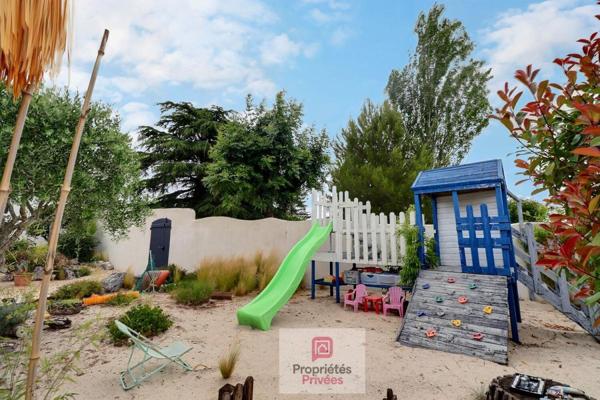 Maison familiale 4 chambres - 152 m² - Maison d'hôtes de 20 m2 - Piscine - Jardin paysager - Panneaux photovoltaiques - Belle parcelle de terrain
