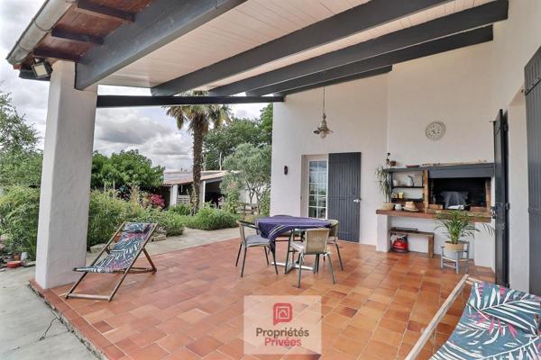 Maison familiale 4 chambres - 152 m² - Maison d'hôtes de 20 m2 - Piscine - Jardin paysager - Panneaux photovoltaiques - Belle parcelle de terrain