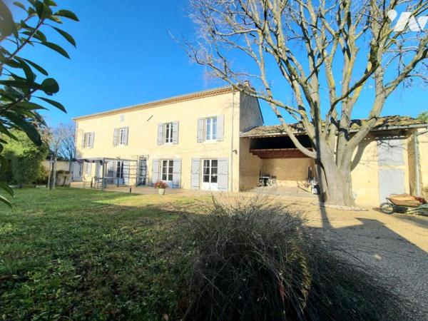 A PIERRELATTE, MAISON EN PIERRES F6 + F2 INDEPENDANT 