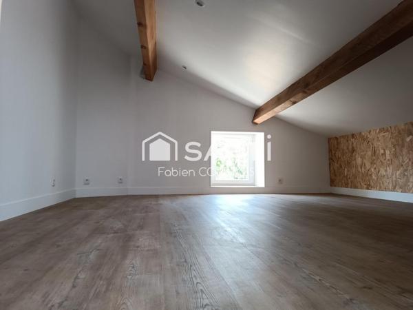 Maison de ville, comme à la campagne