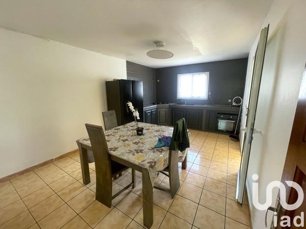 Maison à vendre 10 pièces 282 m² Le Tampon