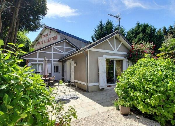 Maison à vendre    8 pièces •  Jurançon