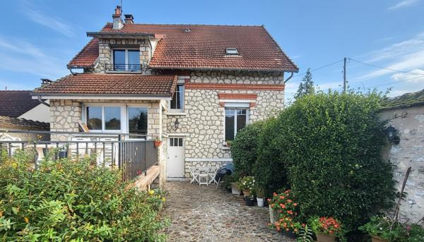 Maison de caractère de 129 m², 5 chambres à THOMERY