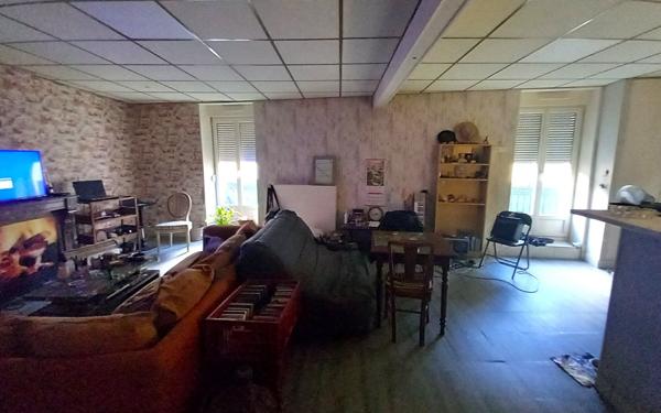 Immeuble à vendre    5 pièces •  Montceau-les-Mines