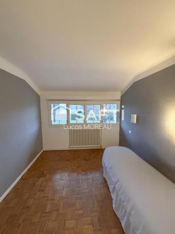 Maison de 186 m2 avec piscine et double garage