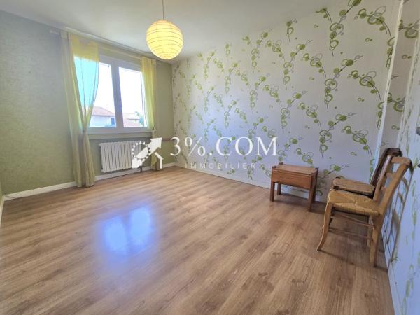 Maison
                                                                                                                                                                                                                                                                                                                        8 pièce(s)                                                                                                                                                                                                          6 chambre(s)                                                                                                                                                                                                          184  m²