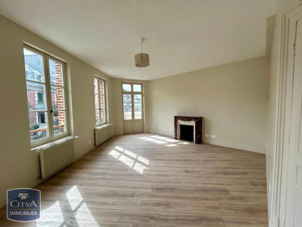 Location appartement 3 pièces de 83.6m²