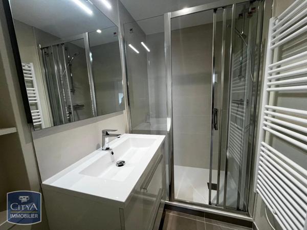 Location appartement 3 pièces de 83.6m²