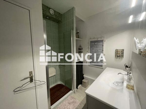 Location Appartement 5 pièces 147.6 m² - BATIMENT C Tours 37100