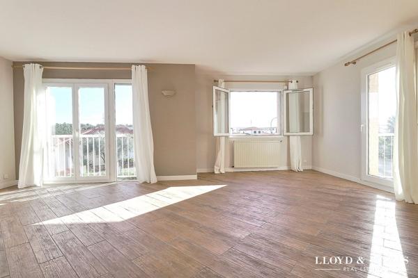 SECTEUR PRISÉ – Belle maison lumineuse, 4 chambres et piscine : un bien à découvrir sans tarder !