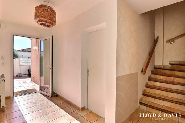 SECTEUR PRISÉ – Belle maison lumineuse, 4 chambres et piscine : un bien à découvrir sans tarder !