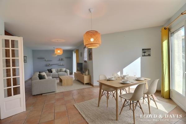 SECTEUR PRISÉ – Belle maison lumineuse, 4 chambres et piscine : un bien à découvrir sans tarder !