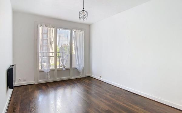 Appartement à vendre    1 pièce • 28,47 m2 Aurillac