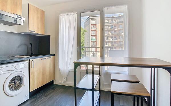 Appartement à vendre    1 pièce • 28,47 m2 Aurillac