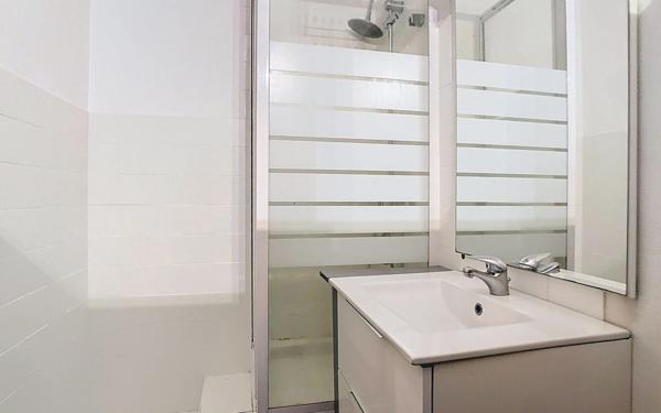 Appartement à vendre    1 pièce • 28,47 m2 Aurillac