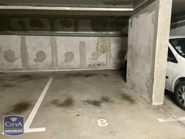 Parking à vendre 12m² Caen (14000)