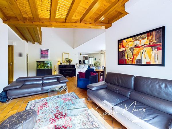 Charmante maison familiale, jardin arboré