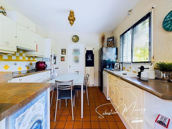 Charmante maison familiale, jardin arboré