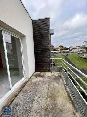 Appartement à louer 2 pièces 43.07m² Niort (79000)