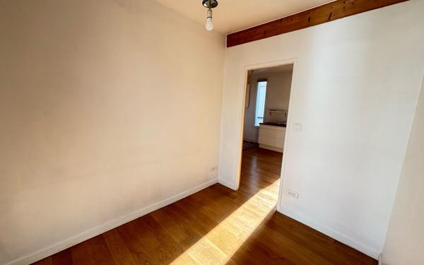 Appartement à vendre    3 pièces • 46 m2 Paris 14