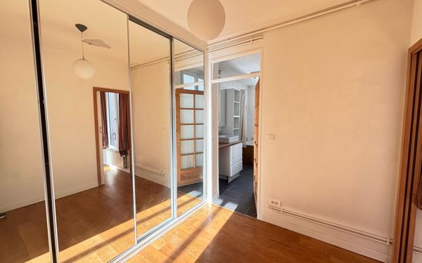 Appartement à vendre    3 pièces • 46 m2 Paris 14
