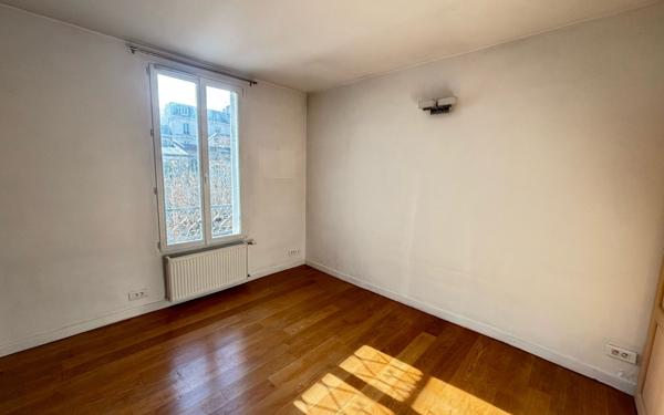 Appartement à vendre    3 pièces • 46 m2 Paris 14