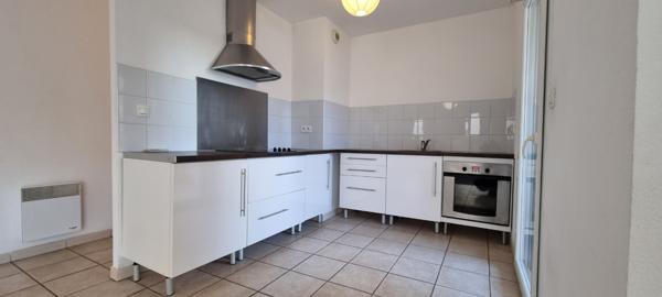 Location : appartement 3 pièces (70 m²) à LUCCIANA