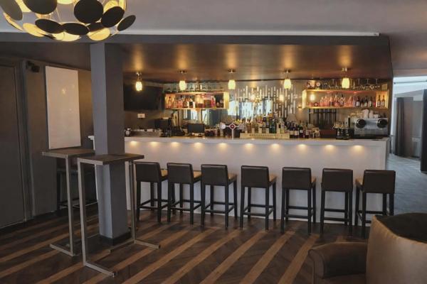 DROIT AU BAIL – BAR LOUNGE – PETITE RESTAURATION – EMPLACEMENT N°1 – CENTRE NANTES