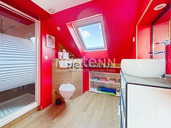 Ensemble immobilier de 273 m² habitables sur 868 m² de terrain