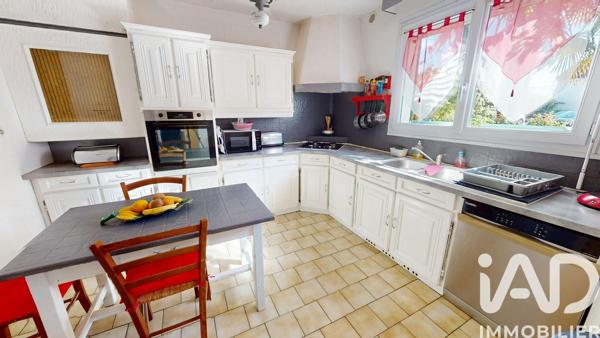 Maison à vendre 6 pièces 126 m² Savigny-le-Temple