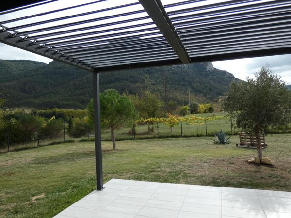 Maison récente (2018) plain pied T5 de 105m² avec jardin sur une parcelle de 836m²