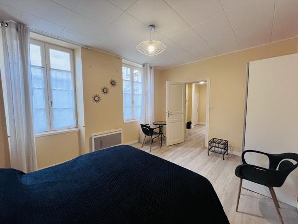 Appartement à vendre |  Rochefort |  2 pièces | 48 m²