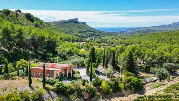 Villa de charme, vue ouverte et dégagée - 13260 CASSIS