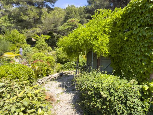 Villa de charme, vue ouverte et dégagée - 13260 CASSIS