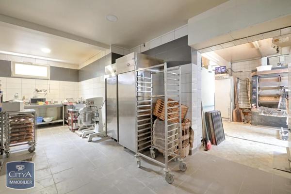 Local commercial à vendre 117.08m² Maisons-Alfort (94700)