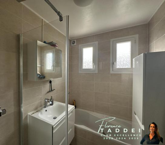 Maison fonctionnelle  sur sous-sol total