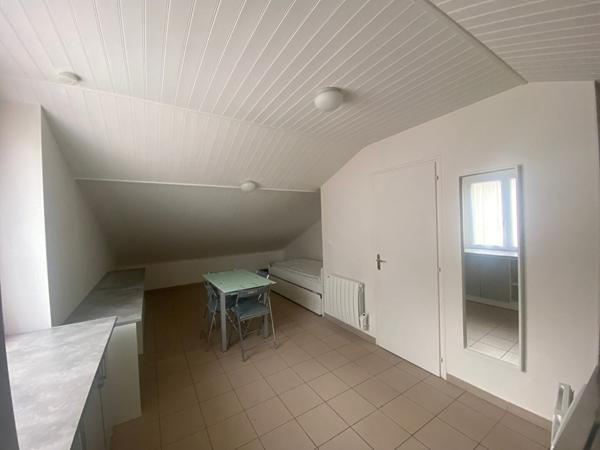 LA ROCHE SUR YON - PROCHE CENTRE VILLE