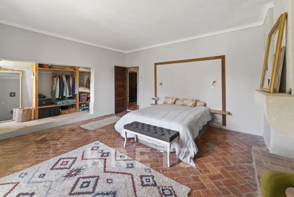Arles – Domaine de caractère au cœur de la Camargue, activité de gîtes et chambres d’hôtes