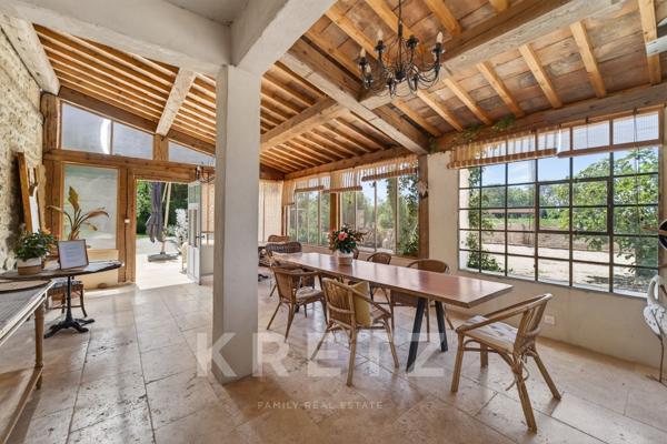 Arles – Domaine de caractère au cœur de la Camargue, activité de gîtes et chambres d’hôtes