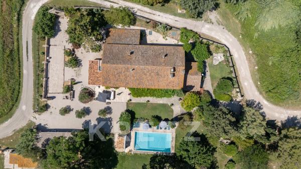 Arles – Domaine de caractère au cœur de la Camargue, activité de gîtes et chambres d’hôtes