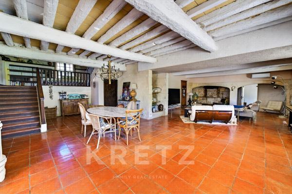 Arles – Domaine de caractère au cœur de la Camargue, activité de gîtes et chambres d’hôtes
