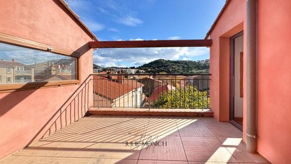 MAISON 3 FACES AVEC TERRASSES ET JARDIN
