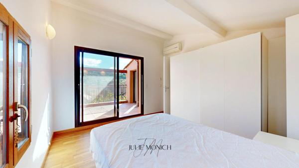 MAISON 3 FACES AVEC TERRASSES ET JARDIN