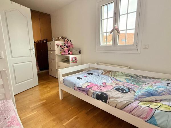 Maison idéalement placée, à 300 m du marché