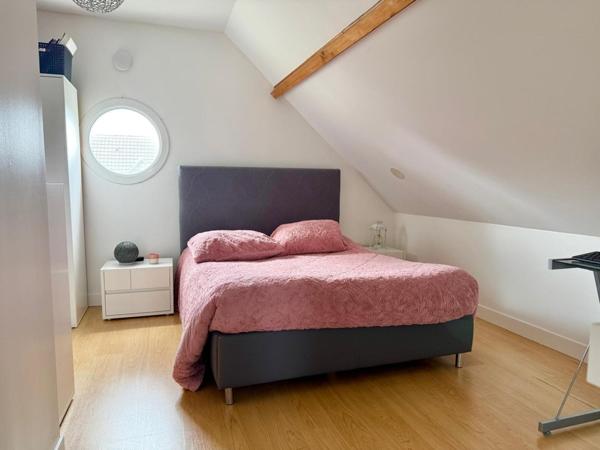 Maison idéalement placée, à 300 m du marché