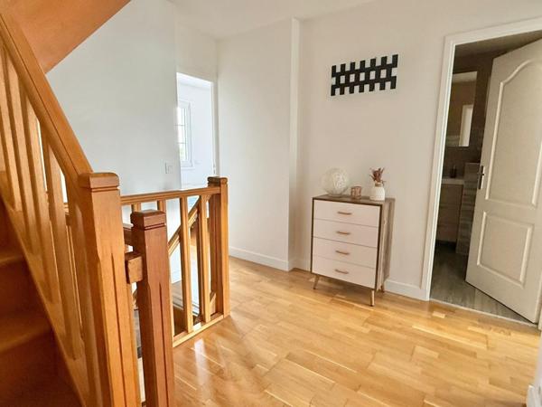 Maison idéalement placée, à 300 m du marché