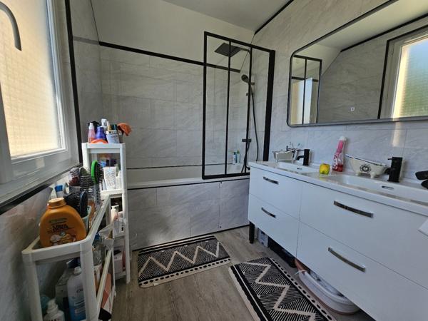 Maison à CHARLEVAL (27380)