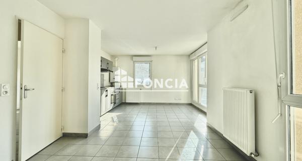 À vendre Appartement 2 pièces 47 m² - Bourgoin-jallieu 38300